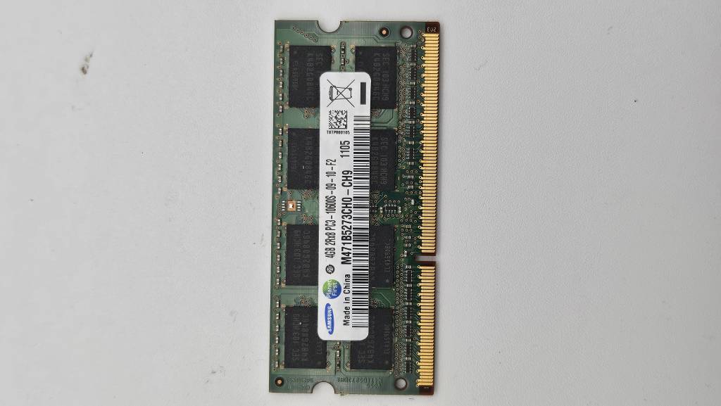 Sony PCG-41213M Barrette mémoire 4GB 2Rx8 PC3-10600S réf : M71B5273CH0-CH9