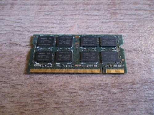 barrette ram portable 2GB HYNIX HYMP125S64CP8 2RX8 PC2-6400S-666-12