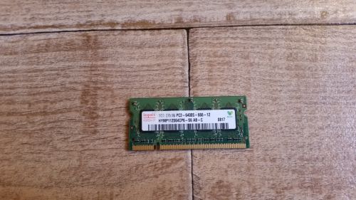 Fujitsu Amilo PA3515 Mémoire 1GB 2Rx16 PC2-6400S-666-12 HYMP112S64CP6-S6 