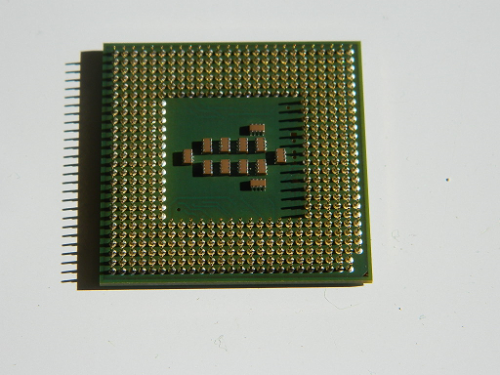 DELL PP01L Processeur intel 1GHZ  7230A769-RH80530 1000/152