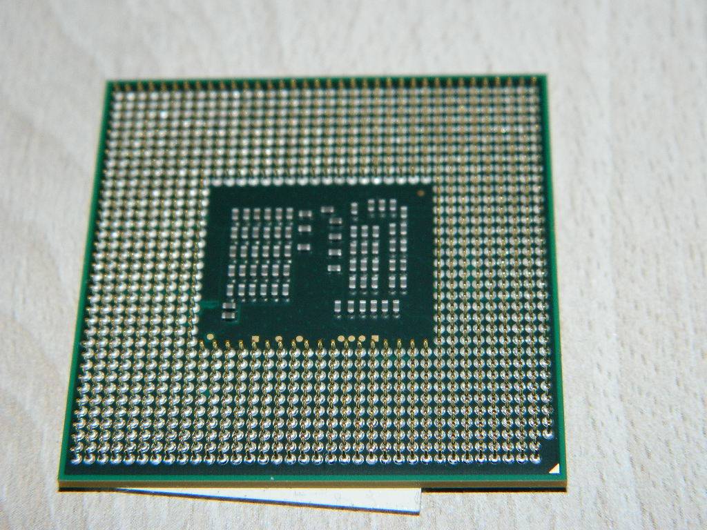 Dell Vostro P06E Processeur Intel Core i5-460M  2.53GHz réf : SLBZW