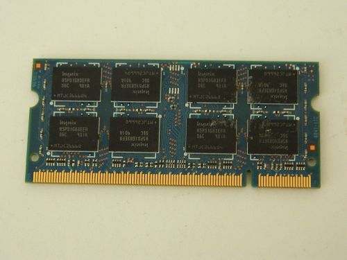 Dell XPS PP28L  Barrette mémoire 2GB 2Rx8  PC2-6400S  ref: HMP125S6EFR8C