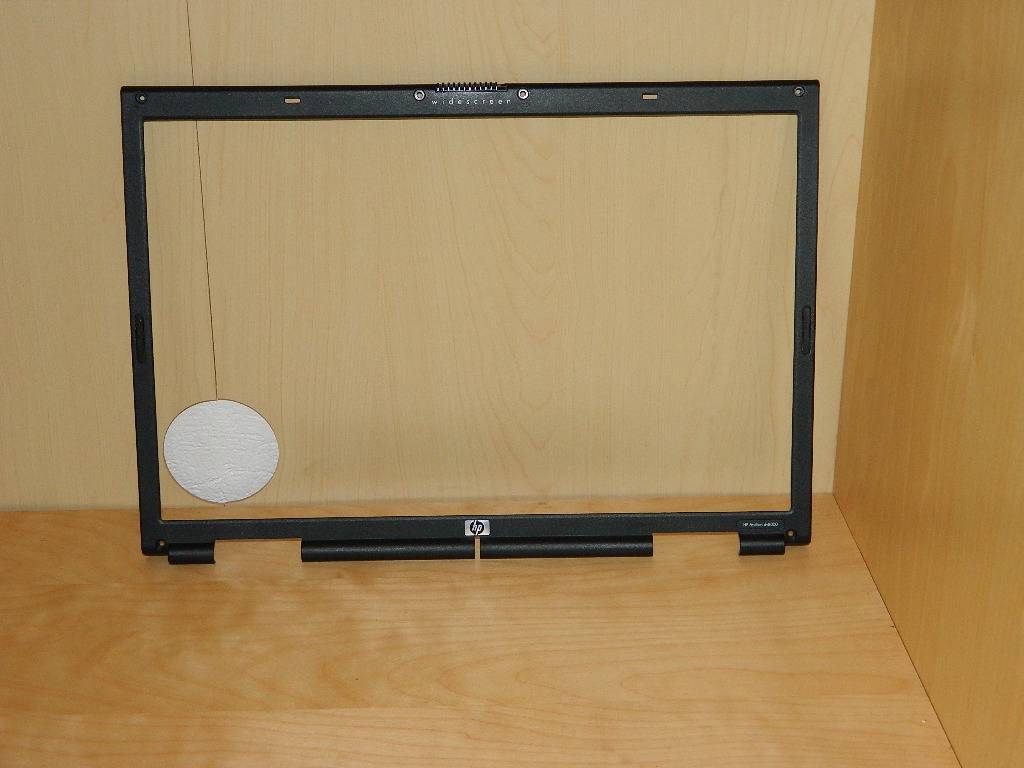 HP Pavilion DV8212EA Plasturgie contour écran APZK3000500