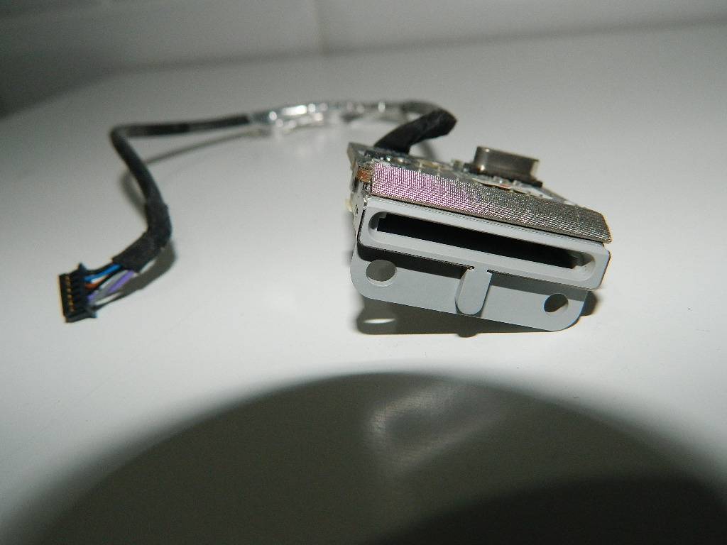 IMAC A1312 Lecteur carte SD + câble réf : 593-1041 B