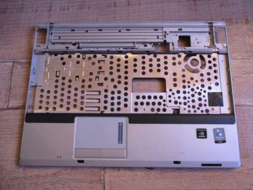 Nec Versa P570 Coque intérieur + Touchpad + Micro +Câble Wifi 8041010000